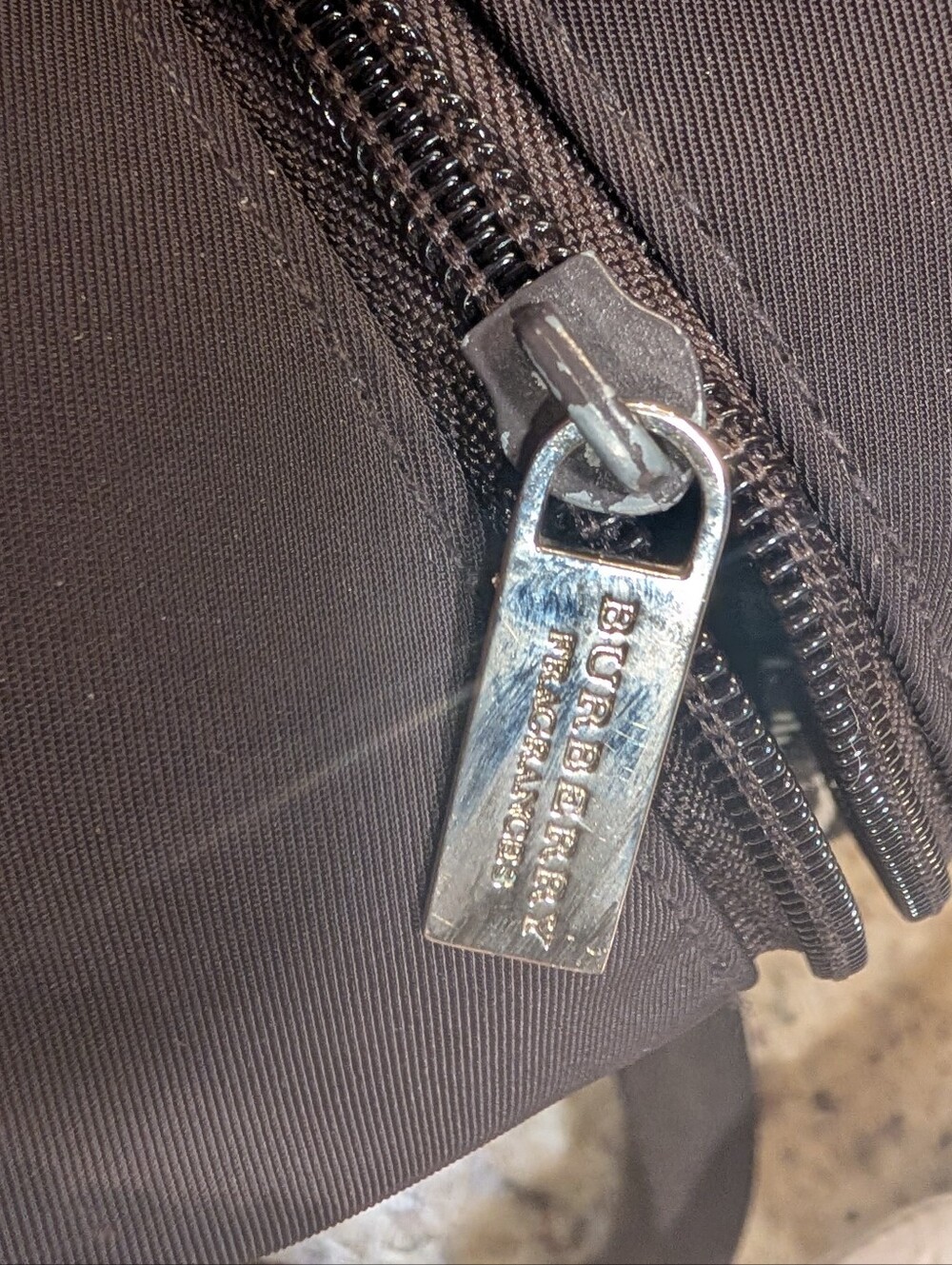 Burberry Fragrance Nylon Travel Bag Duffle 16 X 11 - Picture 5 of 7